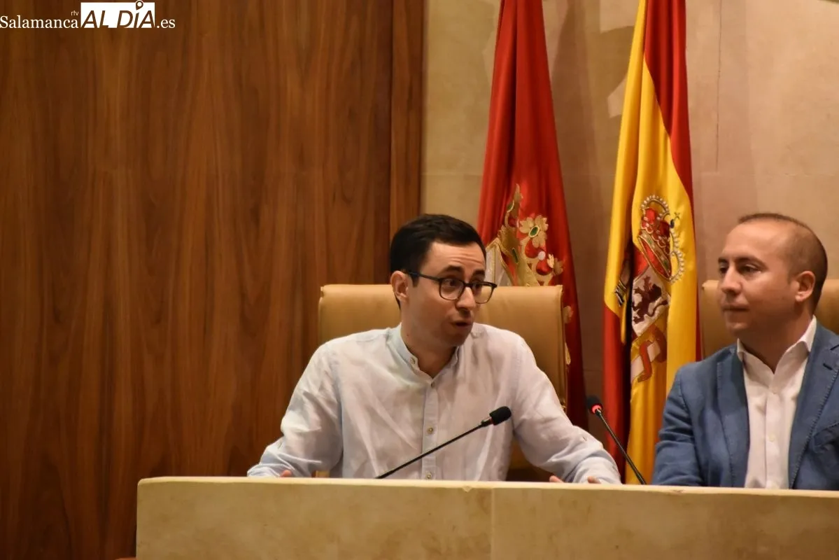 Recepción en el Ayuntamiento de Salamanca por el concejal de educación Luís Sánchez 