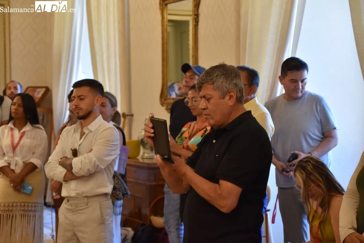 Recepción en el Ayuntamiento de Salamanca por el concejal de educación Luís Sánchez 