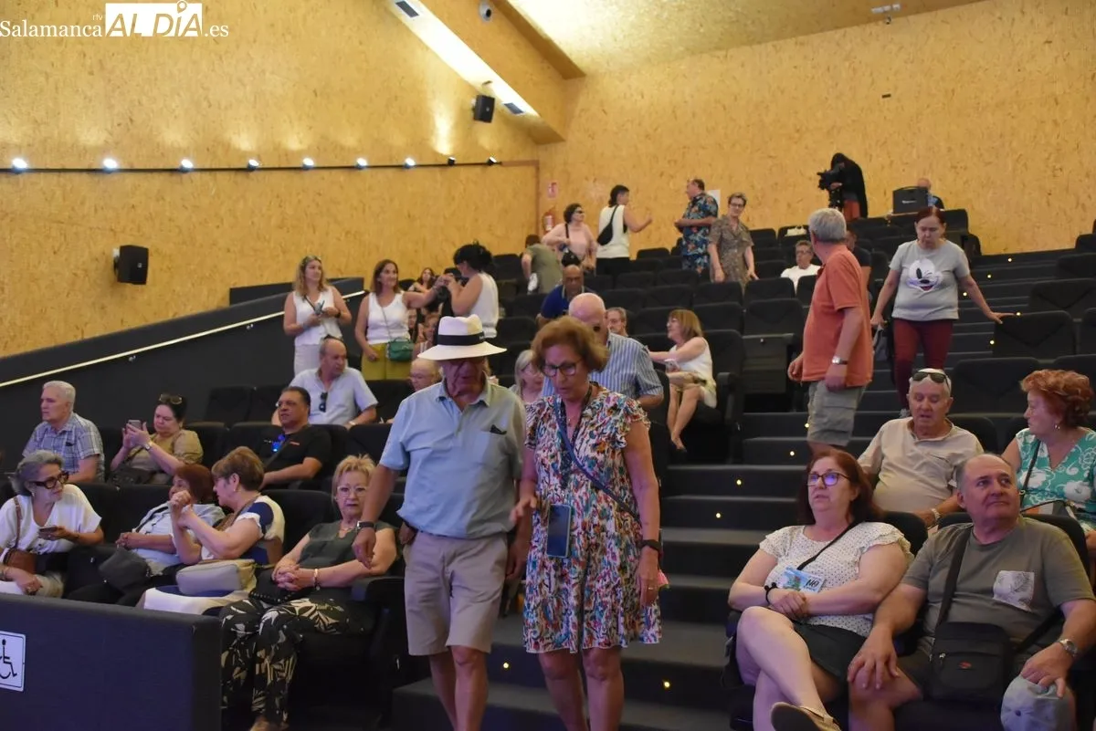 Sorteo de las 48 viviendas de alquiler en el barrio de Capuchinos. Fotos de Miguel González