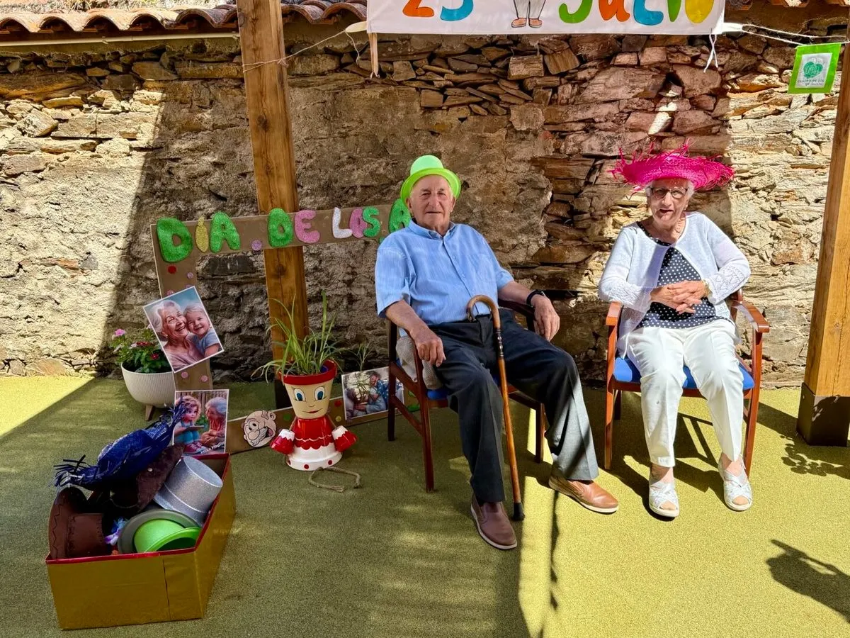 Celebración del Día de los Abuelos en el Centro de Día de Guijuelo