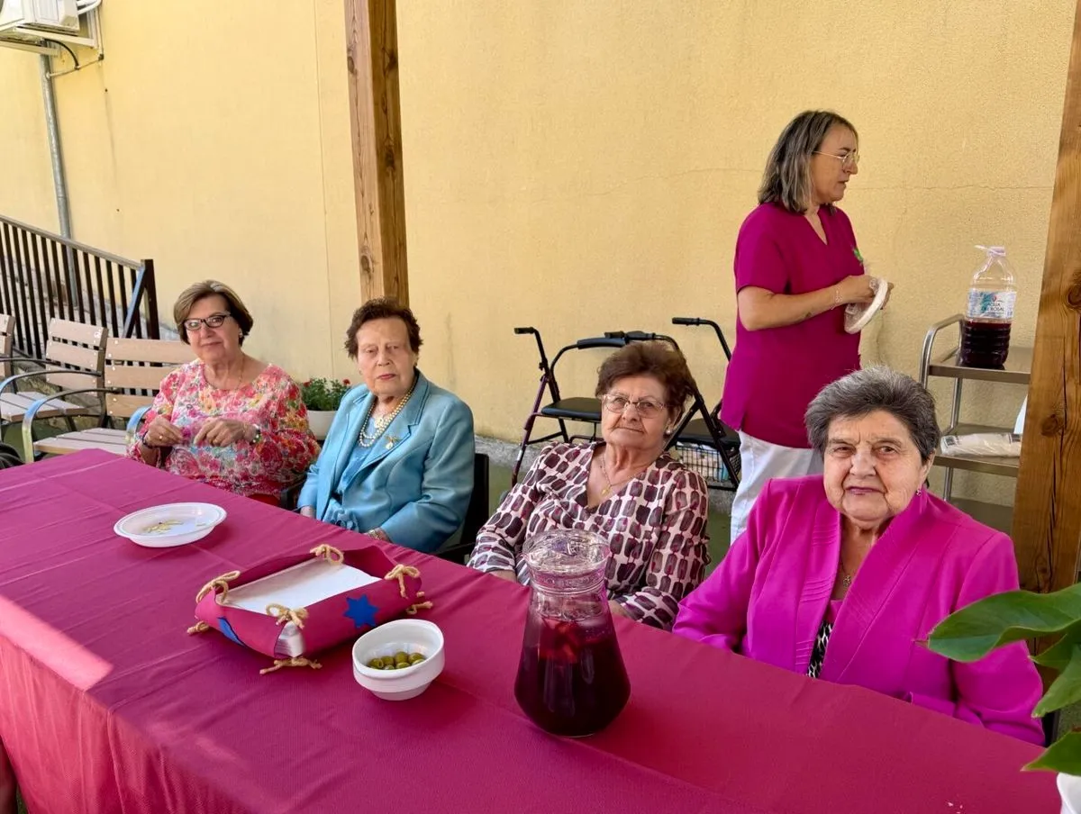 Celebración del Día de los Abuelos en el Centro de Día de Guijuelo