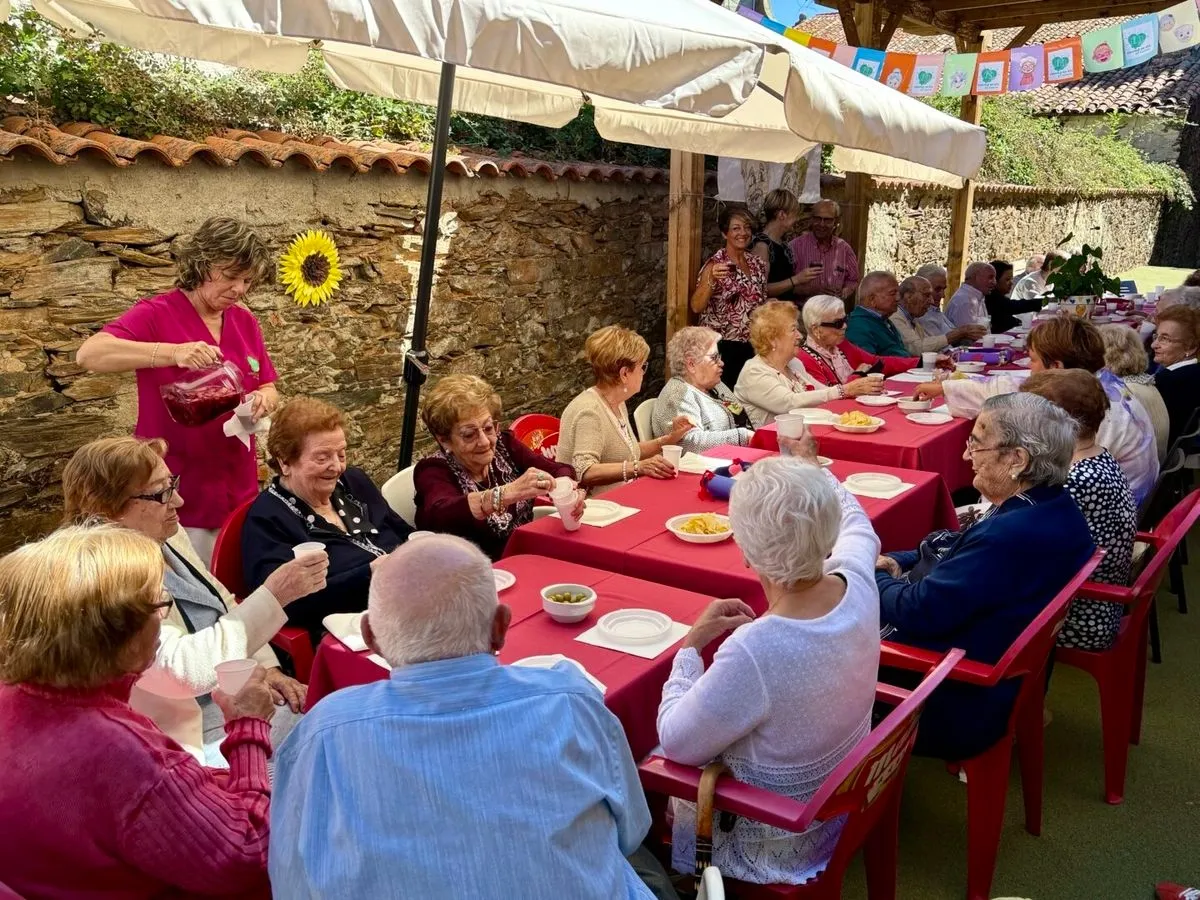 Celebración del Día de los Abuelos en el Centro de Día de Guijuelo