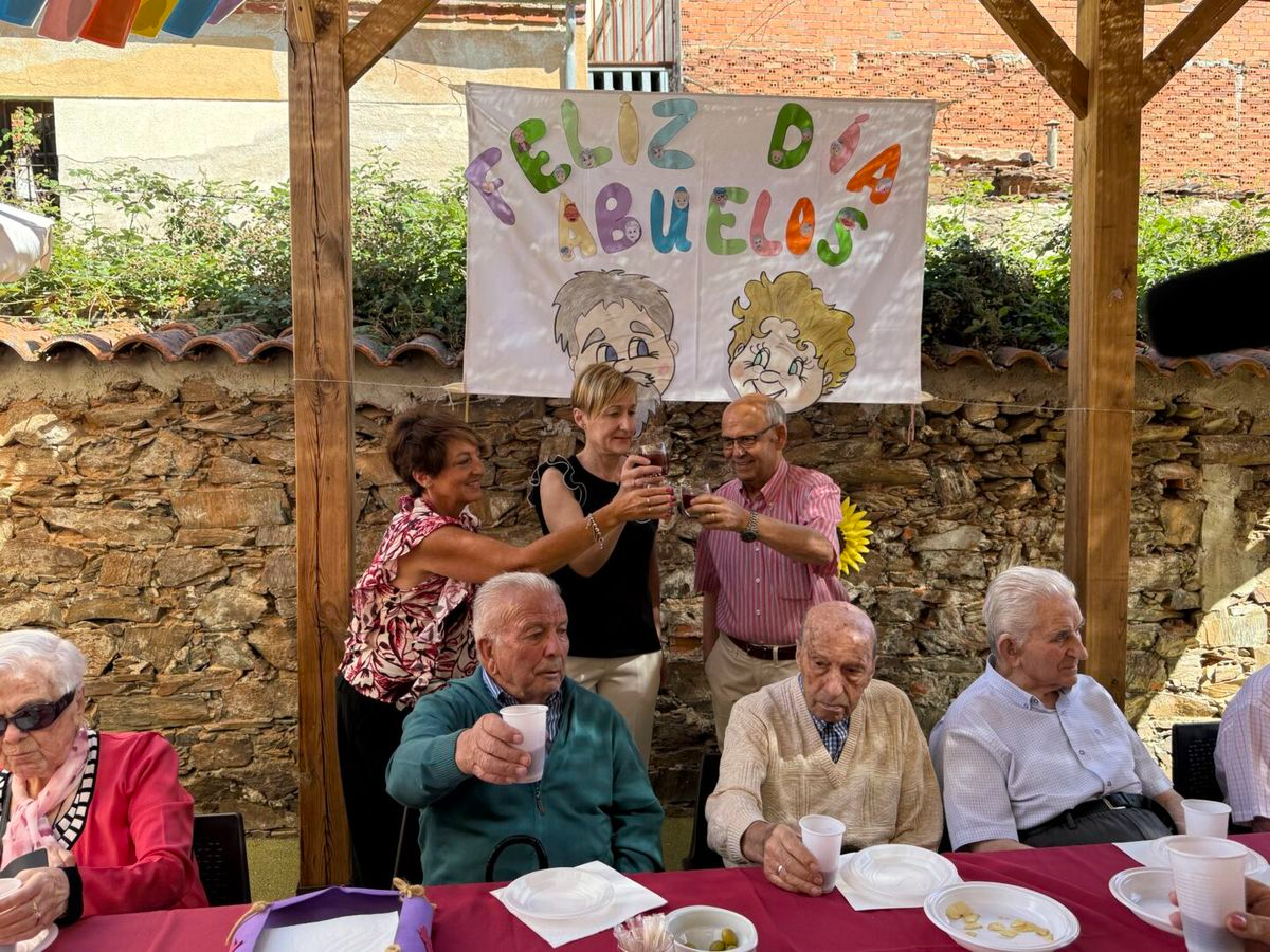 Día de los Abuelos en Guijuelo