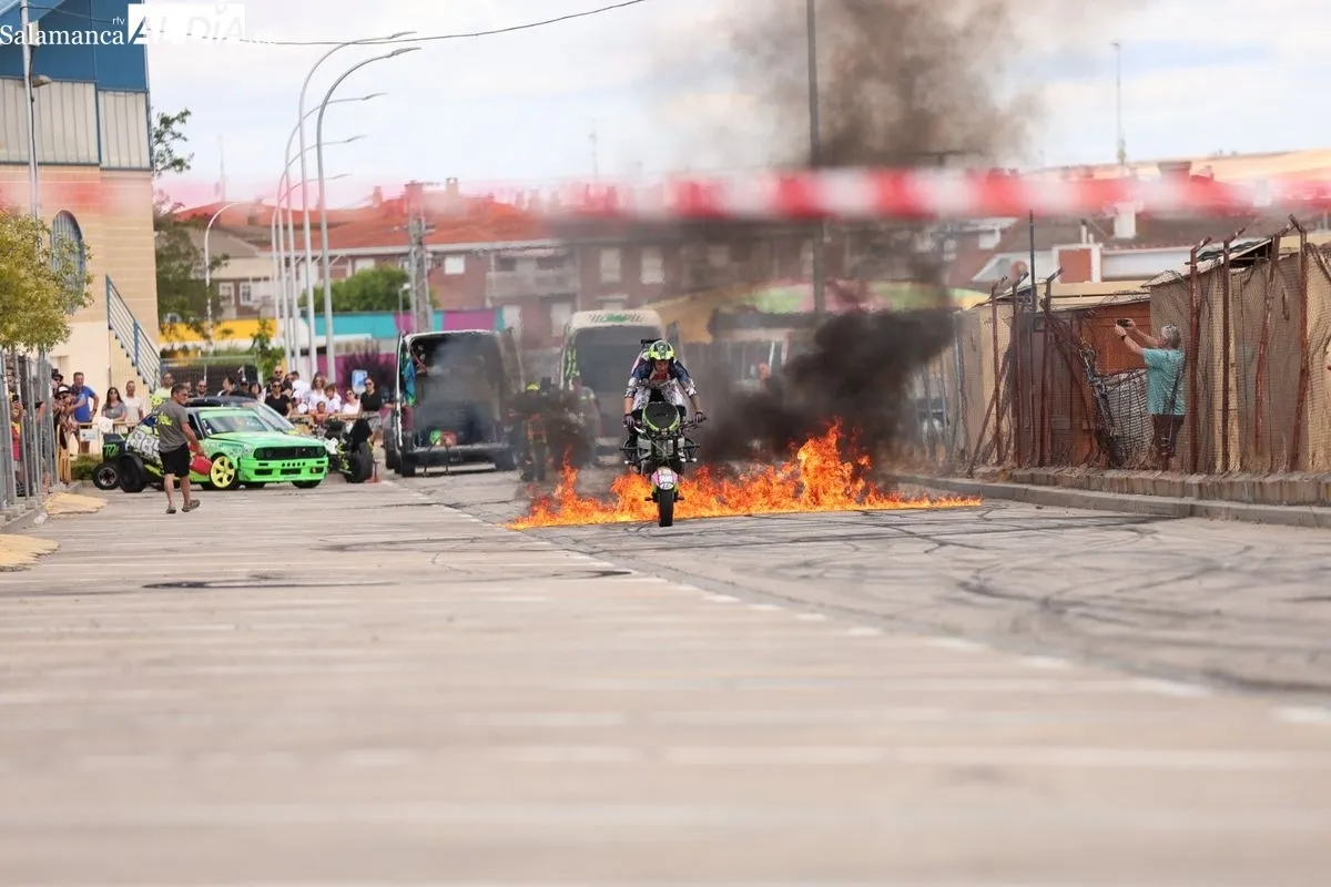 Exhibición de Stunt en la jornada 'La Cacharrá' en Santa Marta. Fotos: David Sañudo
