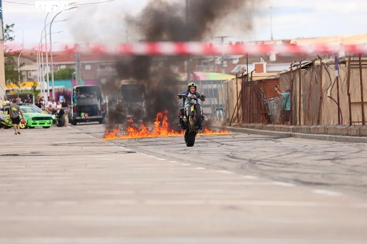 Exhibición de Stunt en la jornada 'La Cacharrá' en Santa Marta. Fotos: David Sañudo