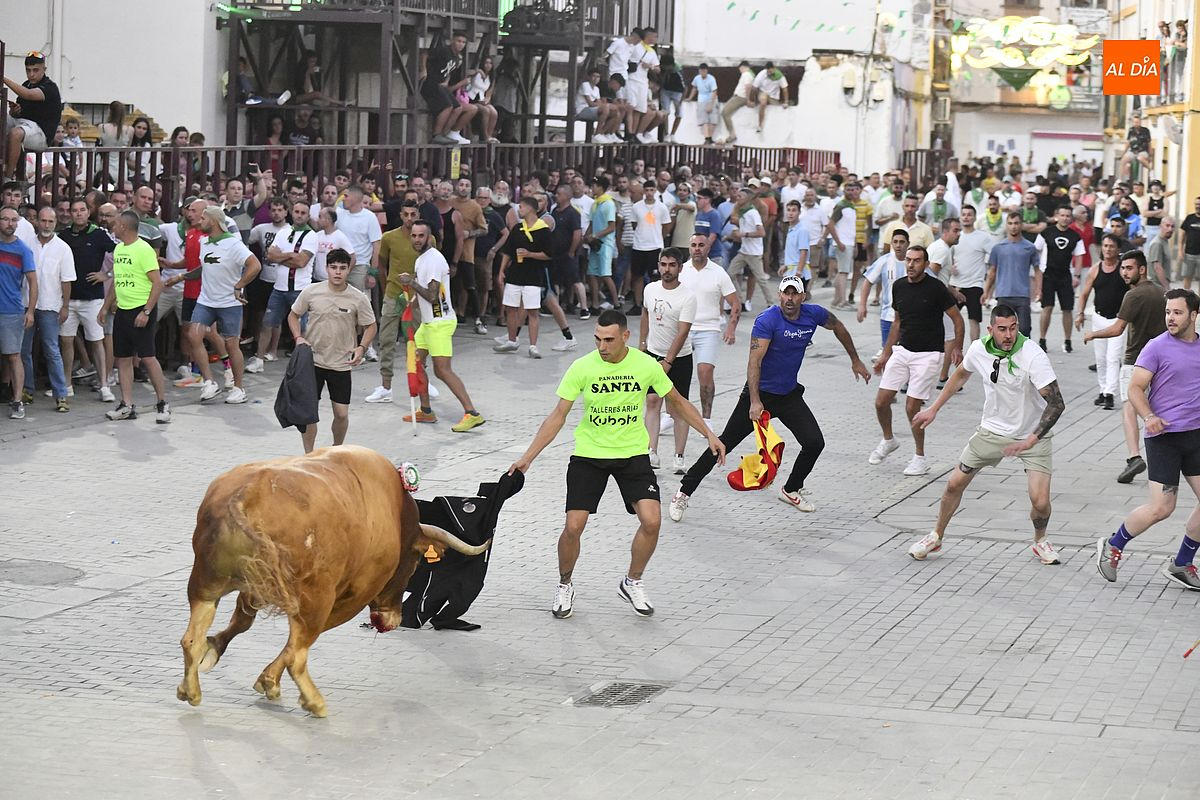 Calles de Moraleja vibran con música y toros en honor a San Buenaventura