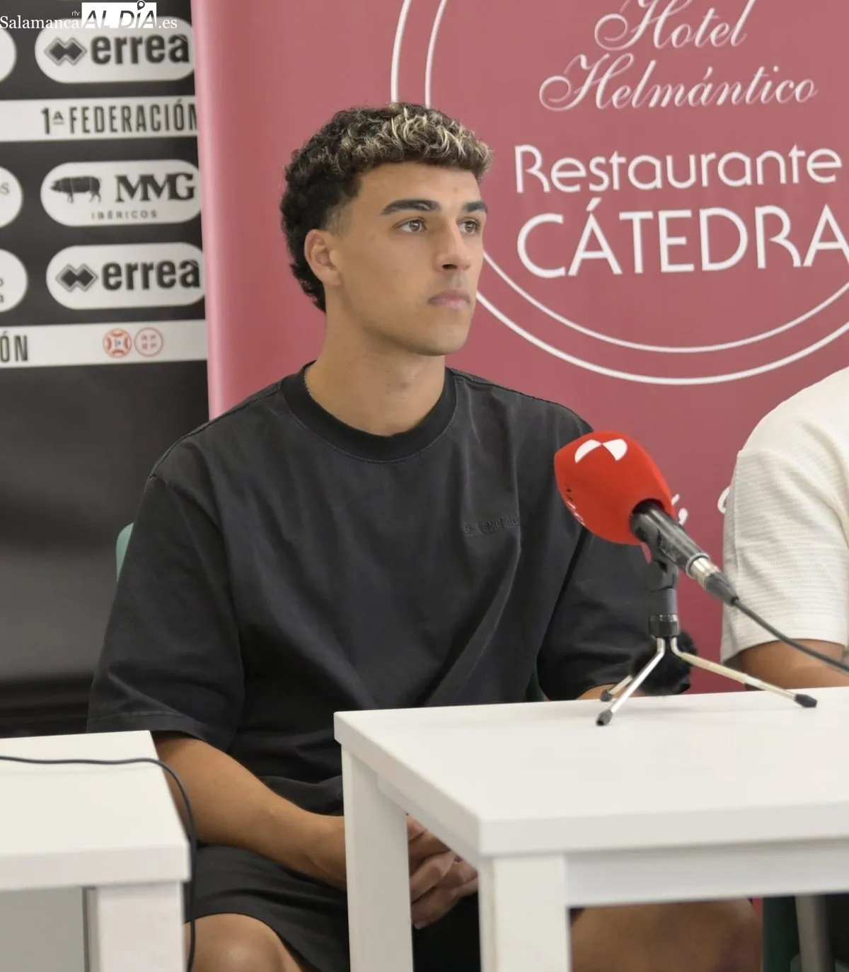 Presentación de Gorjón y Farru como nuevos jugadores de Unionistas