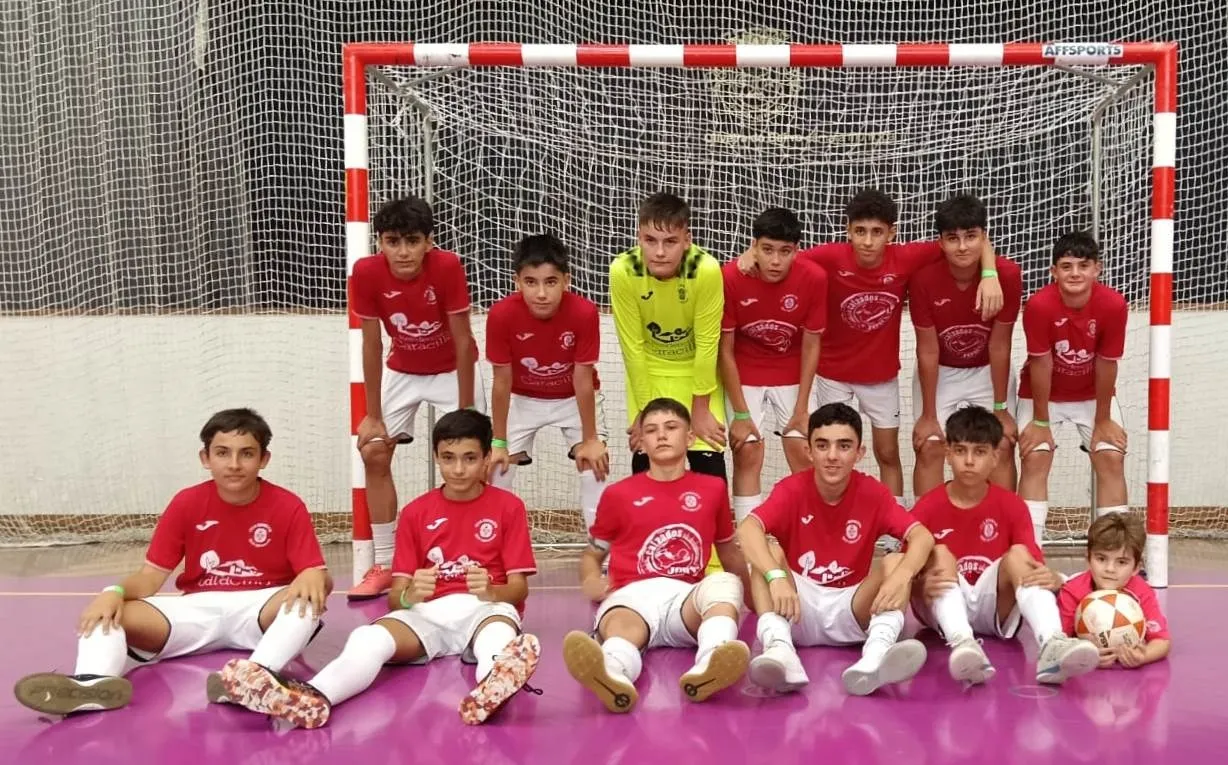 Foto 4 - Uno de los equipos del III Columnas se mete en las semis de la ADREP Cup