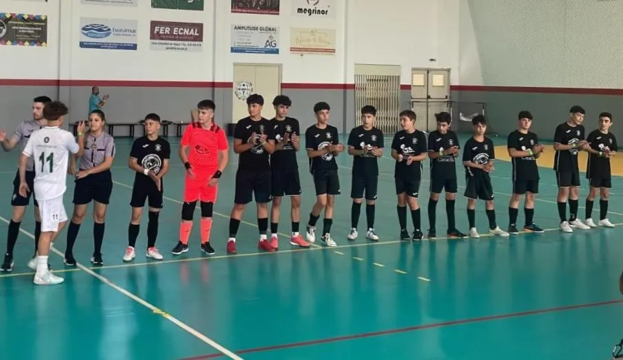 Foto 2 - Uno de los equipos del III Columnas se mete en las semis de la ADREP Cup