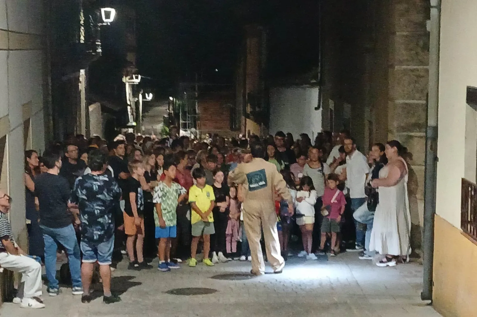 Foto 8 - Nuevo &eacute;xito de Timeland Irue&ntilde;a por las calles y plazas guinaldesas