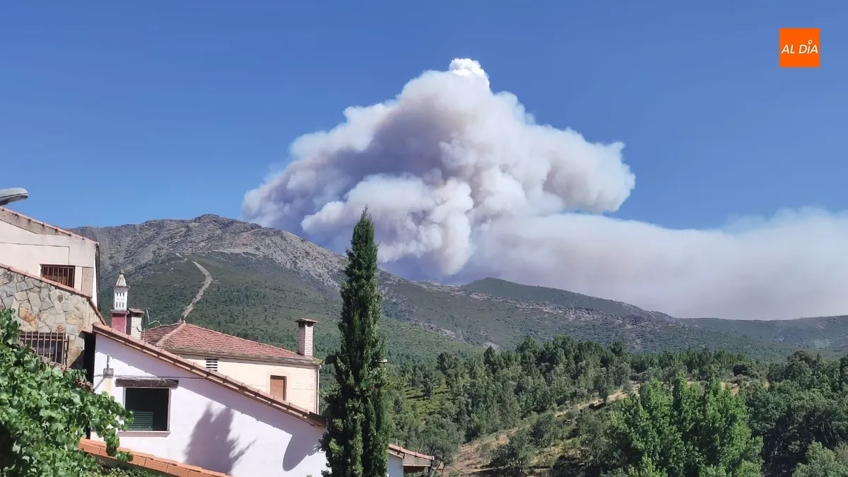 Foto 5 - Preocupaci&oacute;n en lugares como Vegas de Domingo Rey ante el grave incendio en Las Hurdes