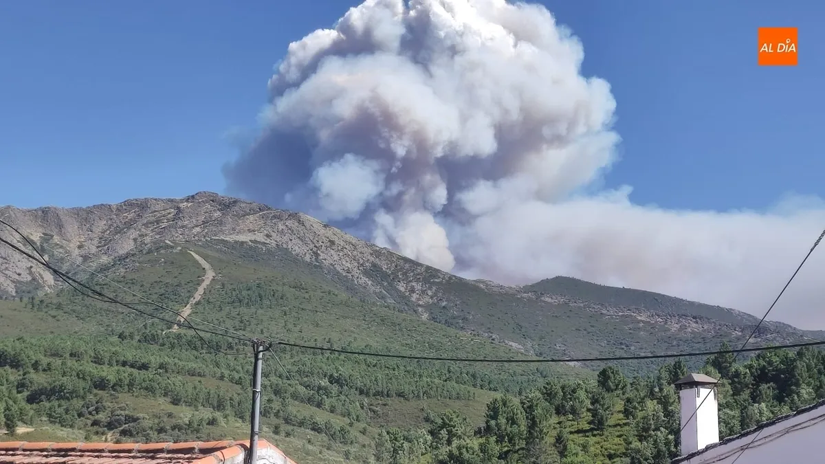 Foto 2 - Preocupaci&oacute;n en lugares como Vegas de Domingo Rey ante el grave incendio en Las Hurdes