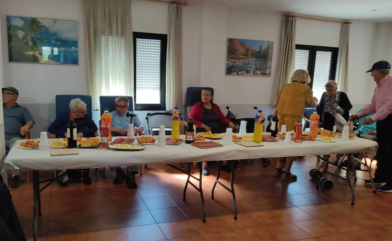 Foto 9 - Las Hermanas encargadas de la Casa Sacerdotal honran a Santa Marta