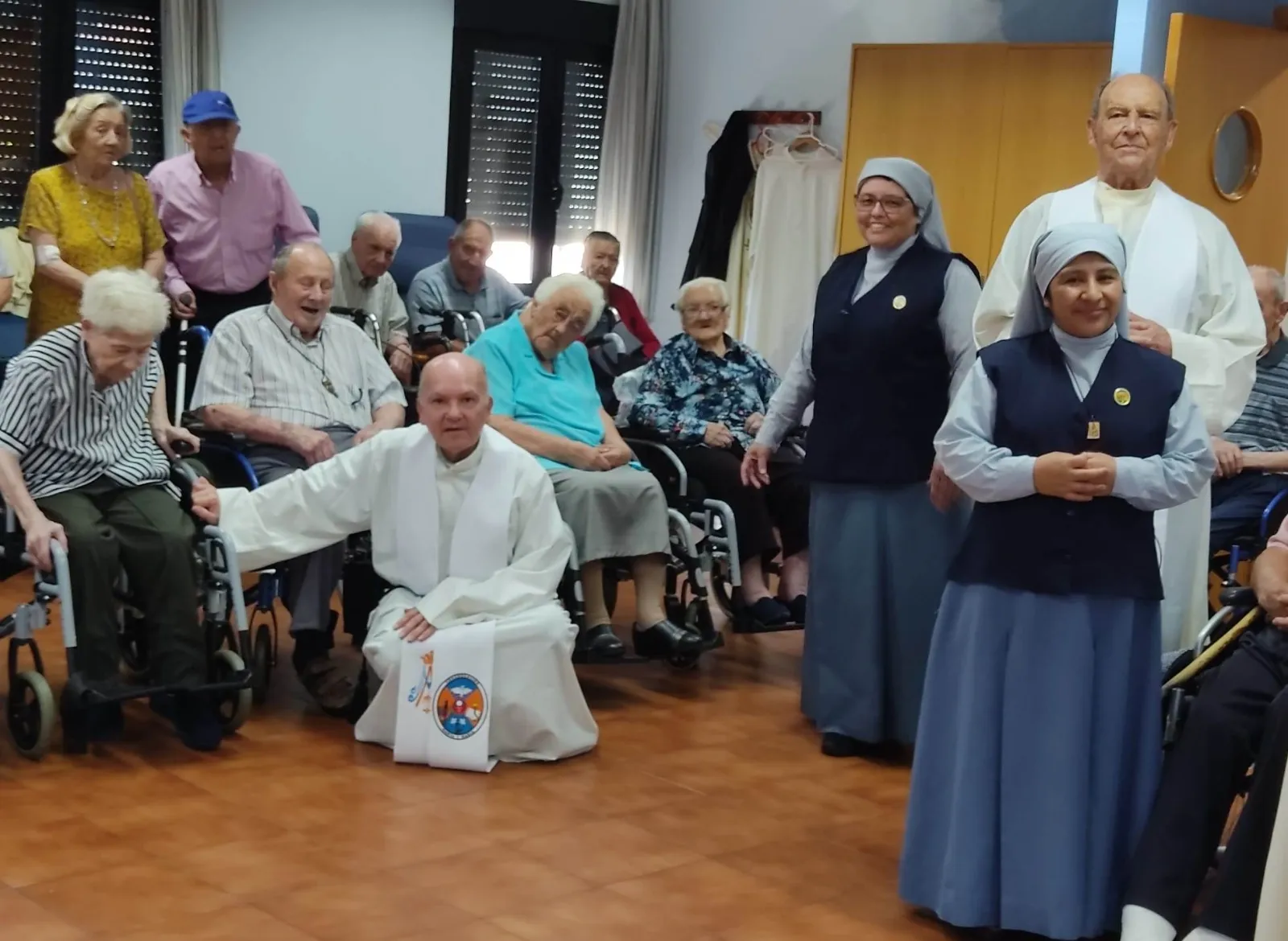 Foto 8 - Las Hermanas encargadas de la Casa Sacerdotal honran a Santa Marta