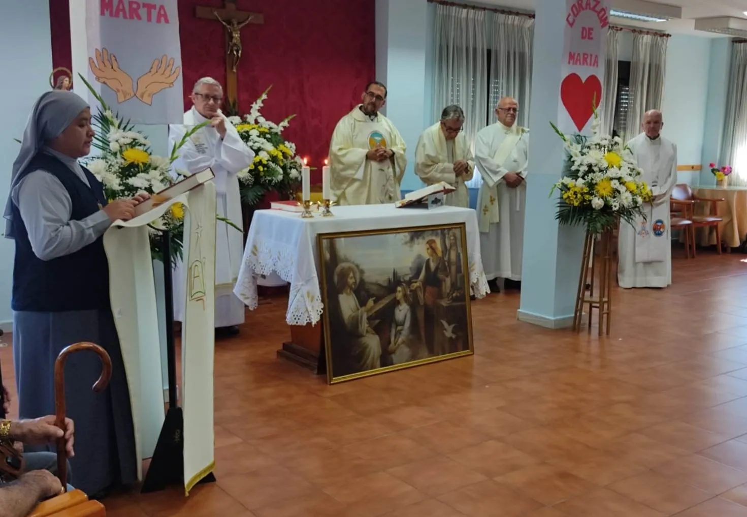 Foto 4 - Las Hermanas encargadas de la Casa Sacerdotal honran a Santa Marta