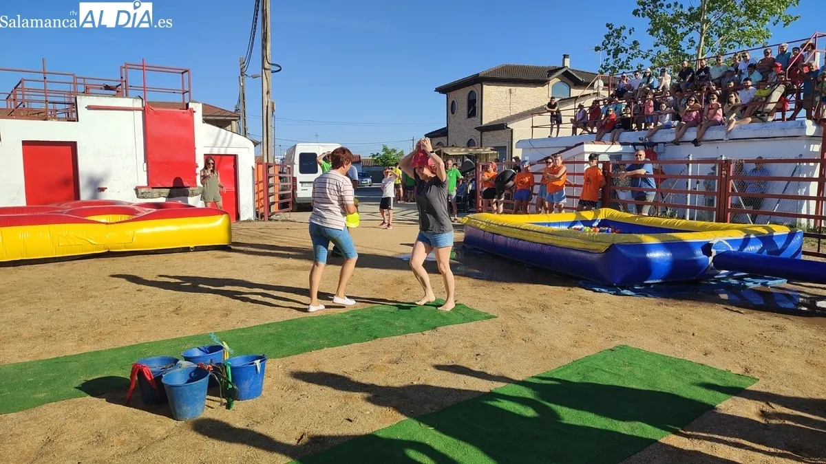 Divertida tarde en Boada con el Humor Amarillo de Encierros Infantiles Huertos / CORRAL