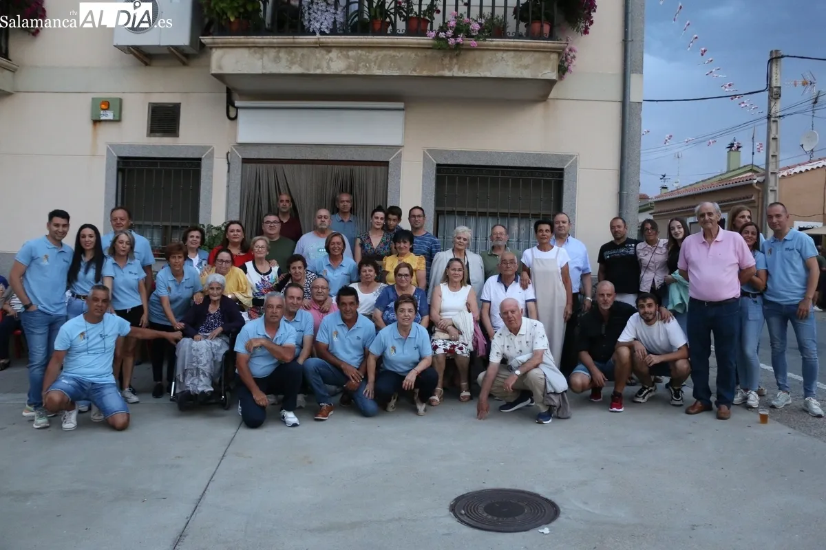 Vibrante arranque de fiestas en Boada con las peñas y los pregoneros como protagonistas / CORRAL