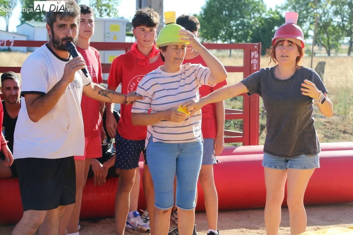 Divertida tarde en Boada con el Humor Amarillo de Encierros Infantiles Huertos / CORRAL