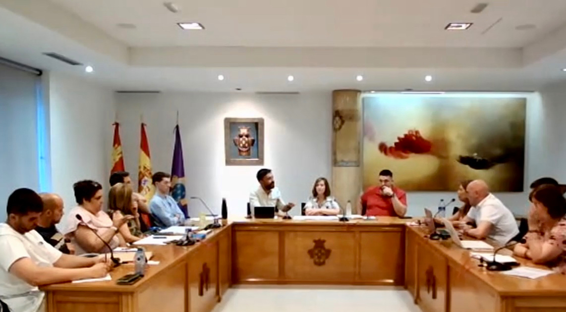 Acusaciones de utilización política o tomadura de pelo de la Diputación en la Moción por la llegada de bomberos a Peñaranda apoyada unánimemente 