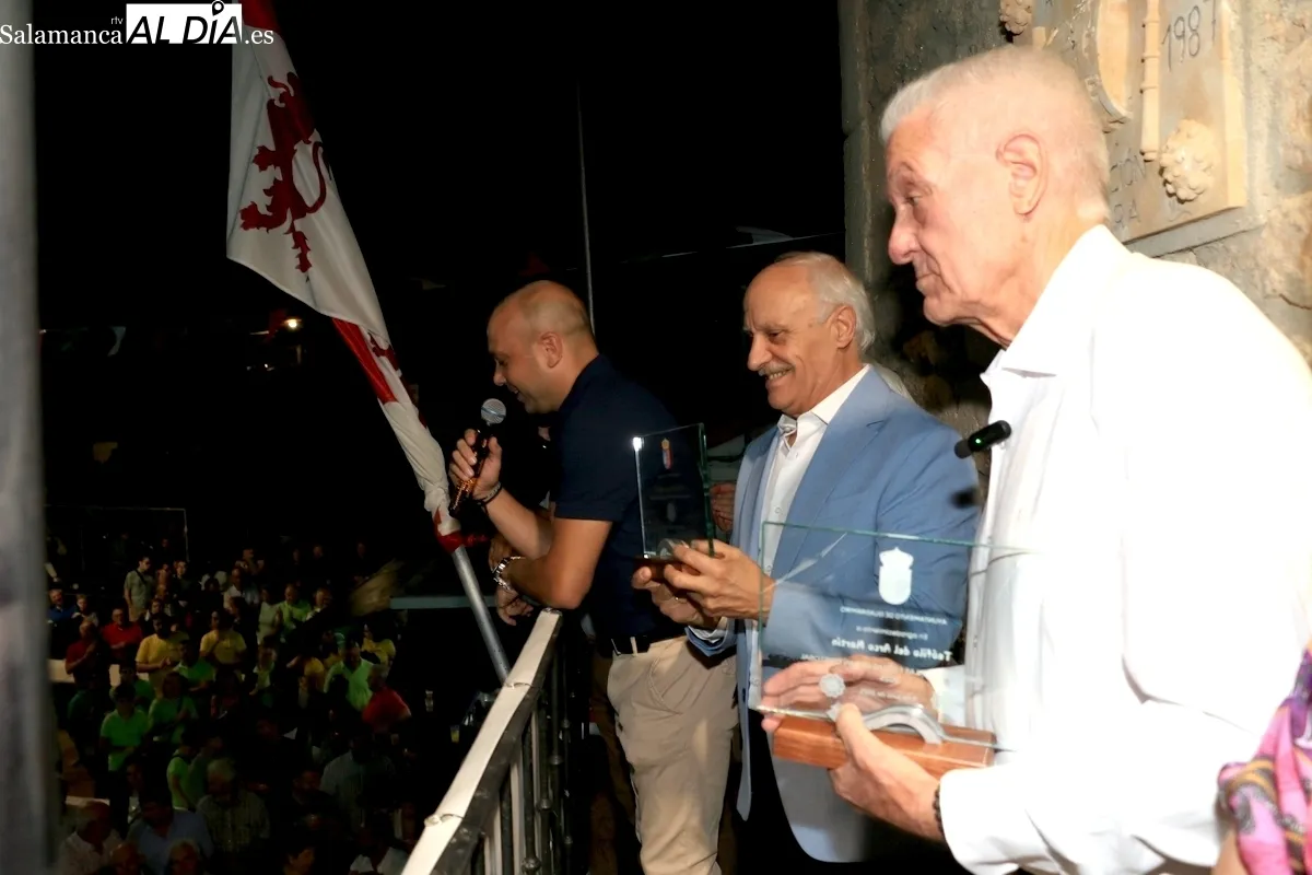 Guadramiro iniciaba este viernes oficialmente las fiestas con el pregón de Teófilo del Arco / CORRAL 