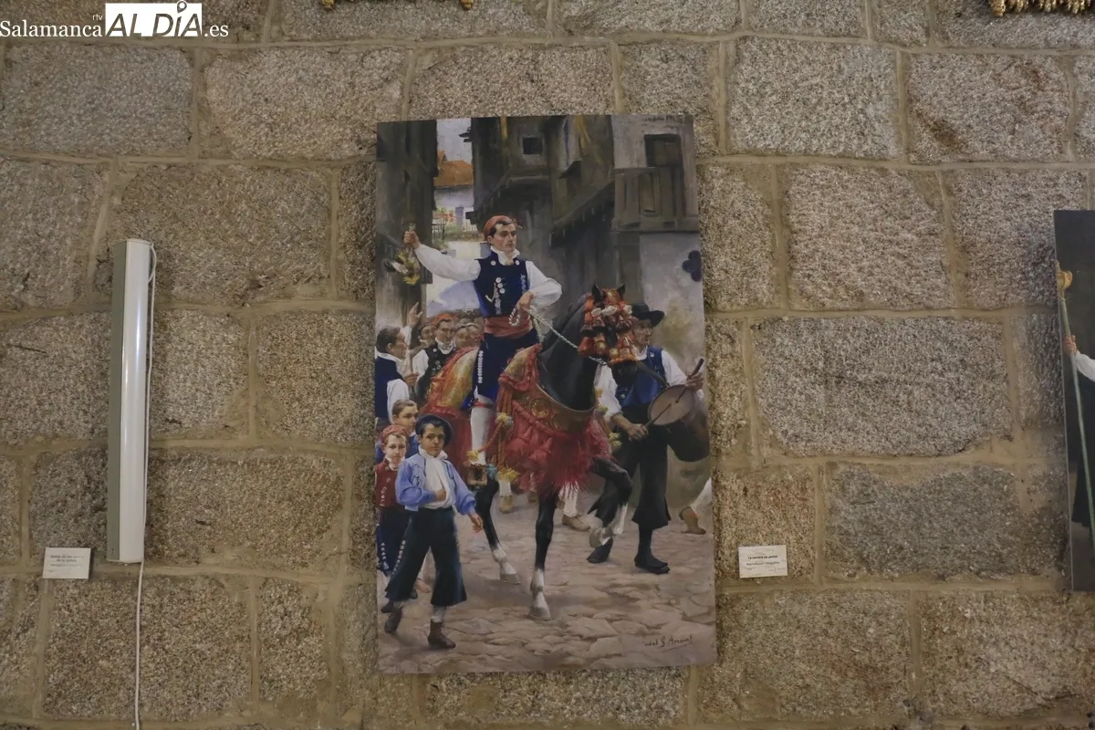 Homenaje a Vidal González Arenal con una pequeña exposición de su obra en la iglesia de Vitigudino / CORRAL