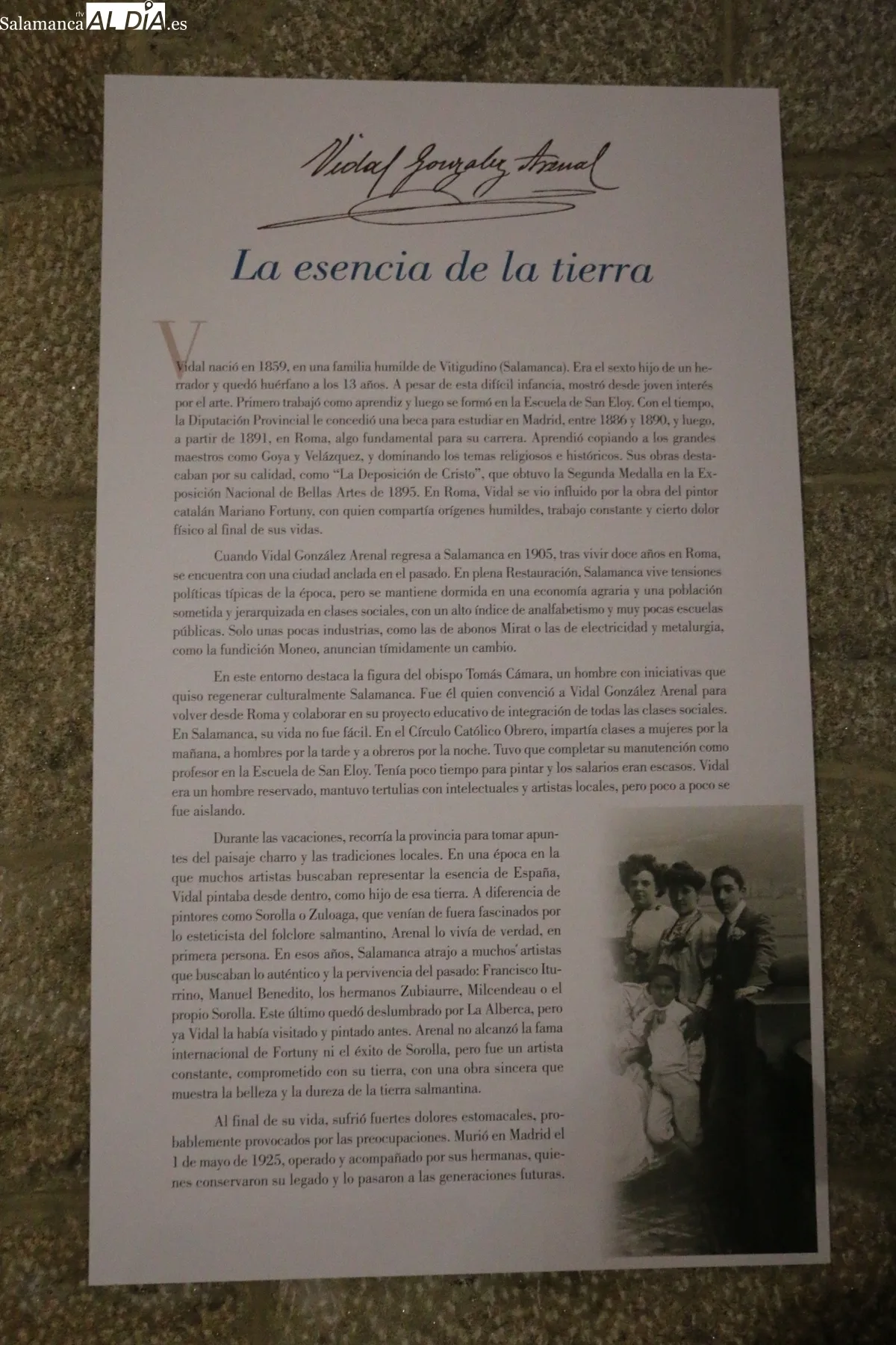 Homenaje a Vidal González Arenal con una pequeña exposición de su obra en la iglesia de Vitigudino / CORRAL