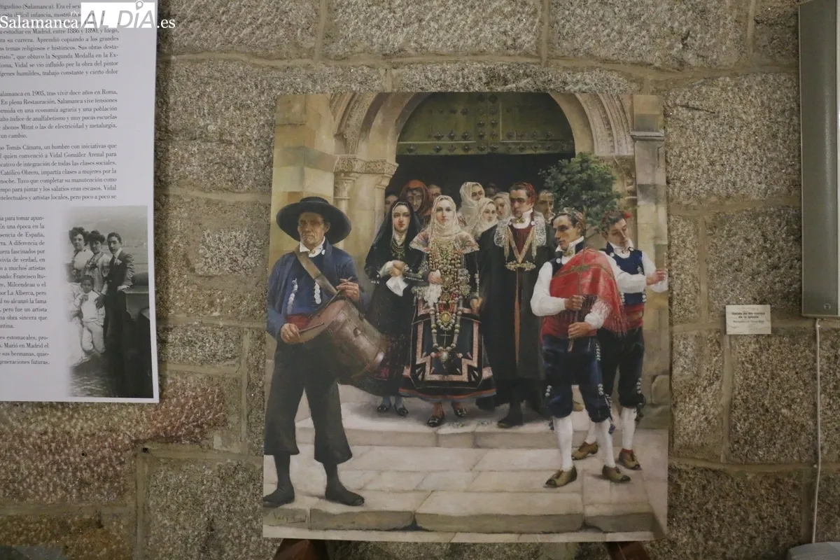 Homenaje a Vidal González Arenal con una pequeña exposición de su obra en la iglesia de Vitigudino / CORRAL