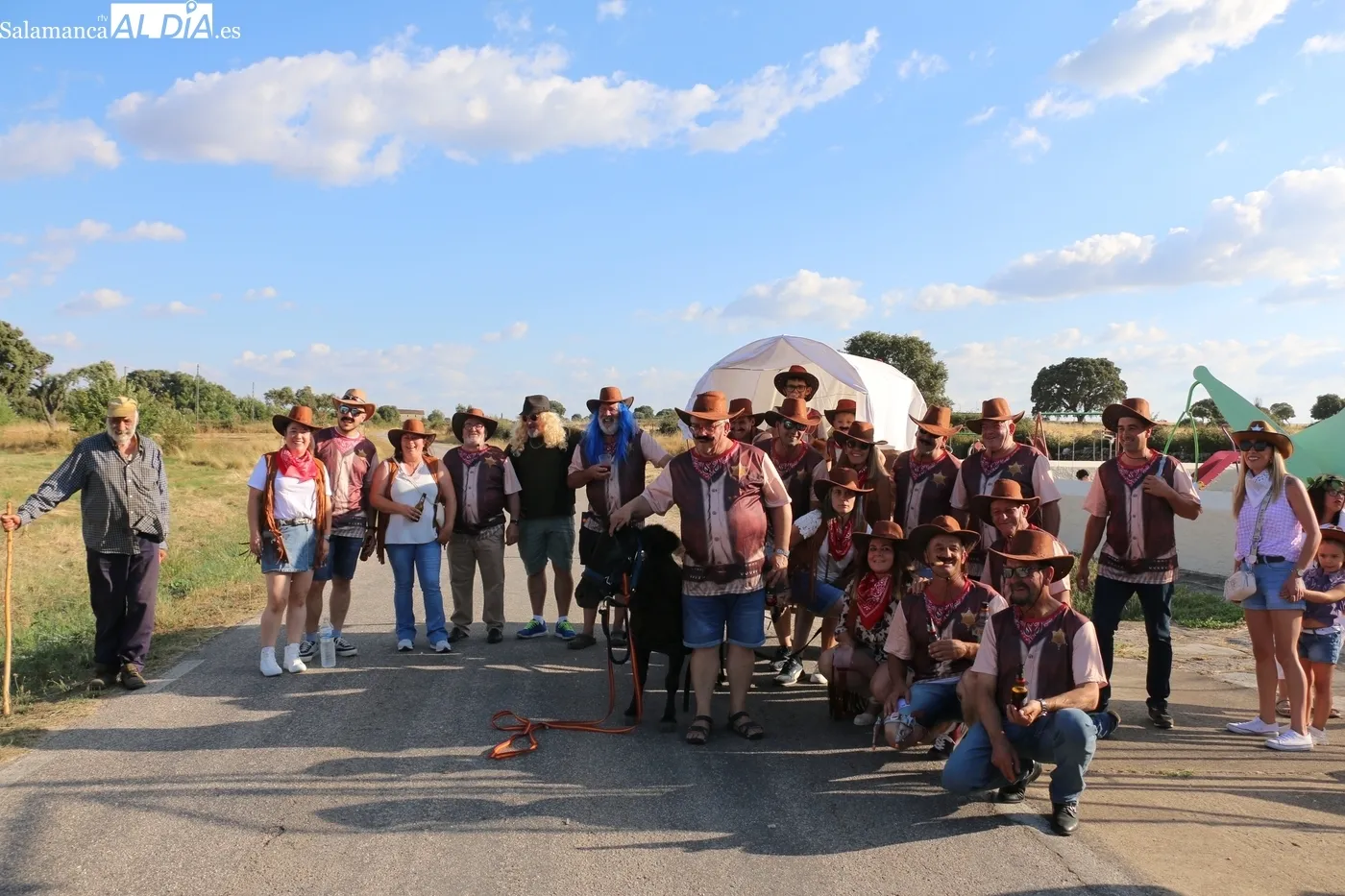 El desfile de disfraces de las fiestas de San Cristóbal en Guadramiro llegó el año pasado para quedarse / CORRAL 