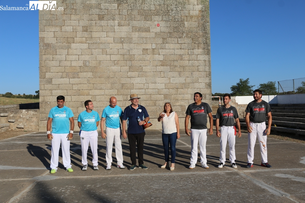 Pelota a mano en Salamanca: un sorteo decide la final