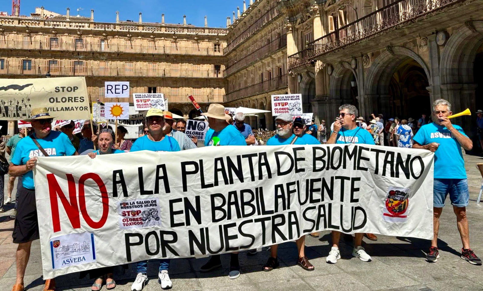 Babilafuente reitera en la Plaza Mayor de Salamanca su ‘NO’ rotundo a la llegada de la planta de biometano