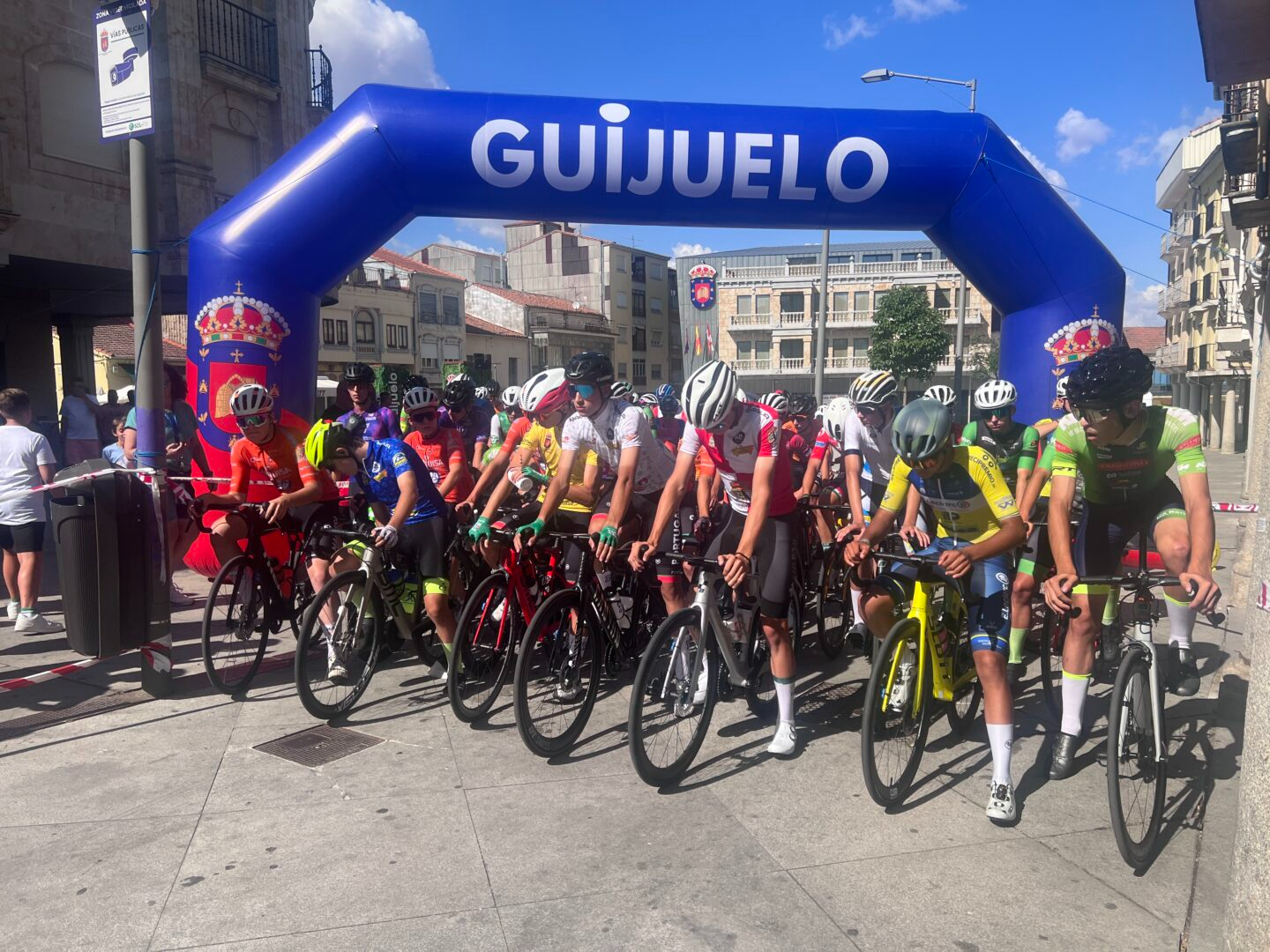 Vuelta a Guijuelo: Dima Torre gana la etapa y es líder