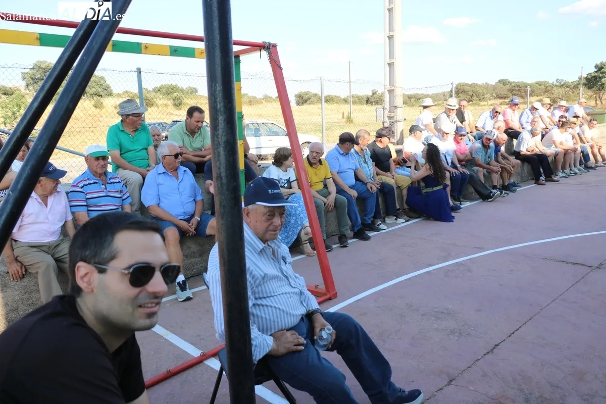 Partido trepidante de pelota a mano el vivido este domingo en Guadramiro / CORRAL