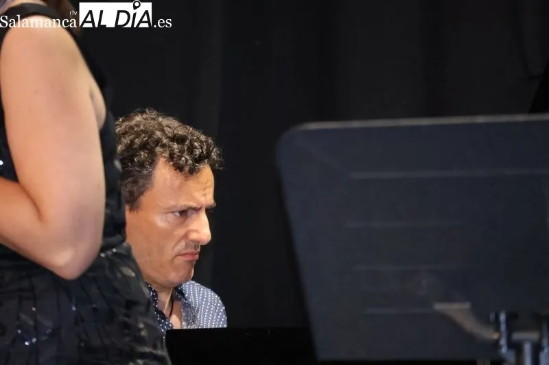 Foto 4 - El Festival de M&uacute;sica Vocal &ldquo;Rutas de Alba&rdquo; arranca con un brillante homenaje a la canci&oacute;n de c&aacute;mara espa&ntilde;ola