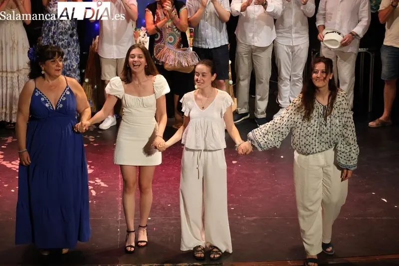 Foto 10 - &Eacute;xito rotundo en el estreno del musical &ldquo;Mamma Mia!&rdquo; en un teatro abarrotado