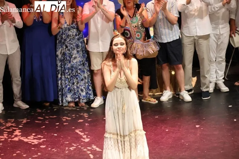 Foto 6 - &Eacute;xito rotundo en el estreno del musical &ldquo;Mamma Mia!&rdquo; en un teatro abarrotado