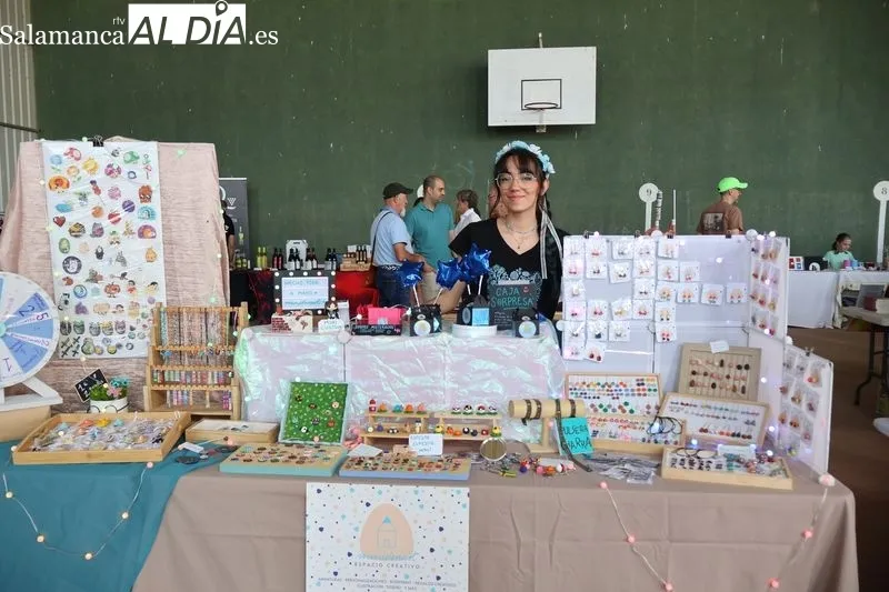 Foto 15 - Galinduste celebra su IX Feria Agroalimentaria con tradici&oacute;n, gastronom&iacute;a y humor