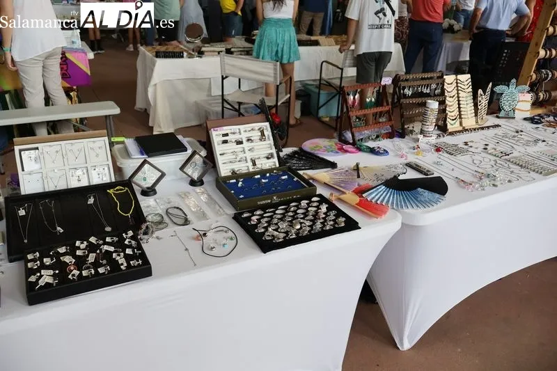 Foto 13 - Galinduste celebra su IX Feria Agroalimentaria con tradici&oacute;n, gastronom&iacute;a y humor