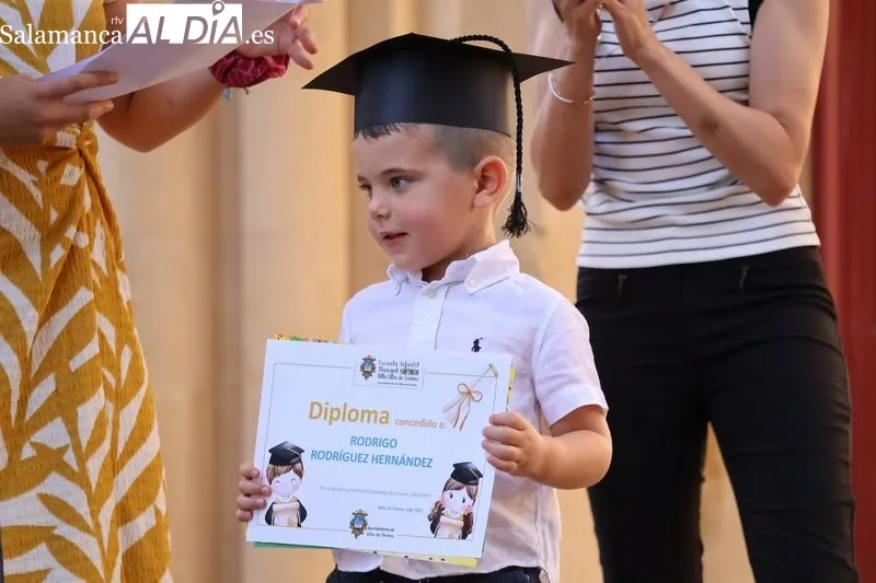 Foto 9 - La Escuela Infantil Municipal de Alba de Tormes celebra su tradicional acto de graduaci&oacute;n en la Bas&iacute;lica