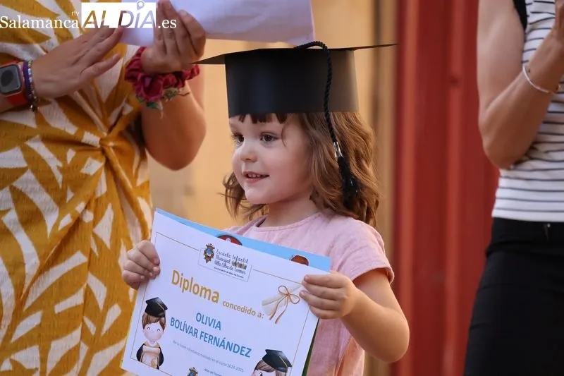 Foto 6 - La Escuela Infantil Municipal de Alba de Tormes celebra su tradicional acto de graduaci&oacute;n en la Bas&iacute;lica