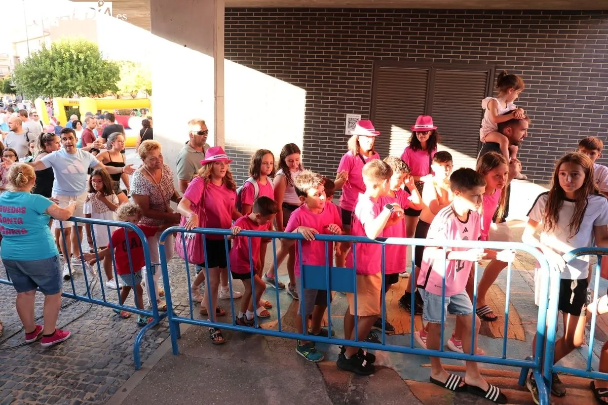 Merienda infantil por las fiestas de Santa Marta. Fotos: David Sañudo