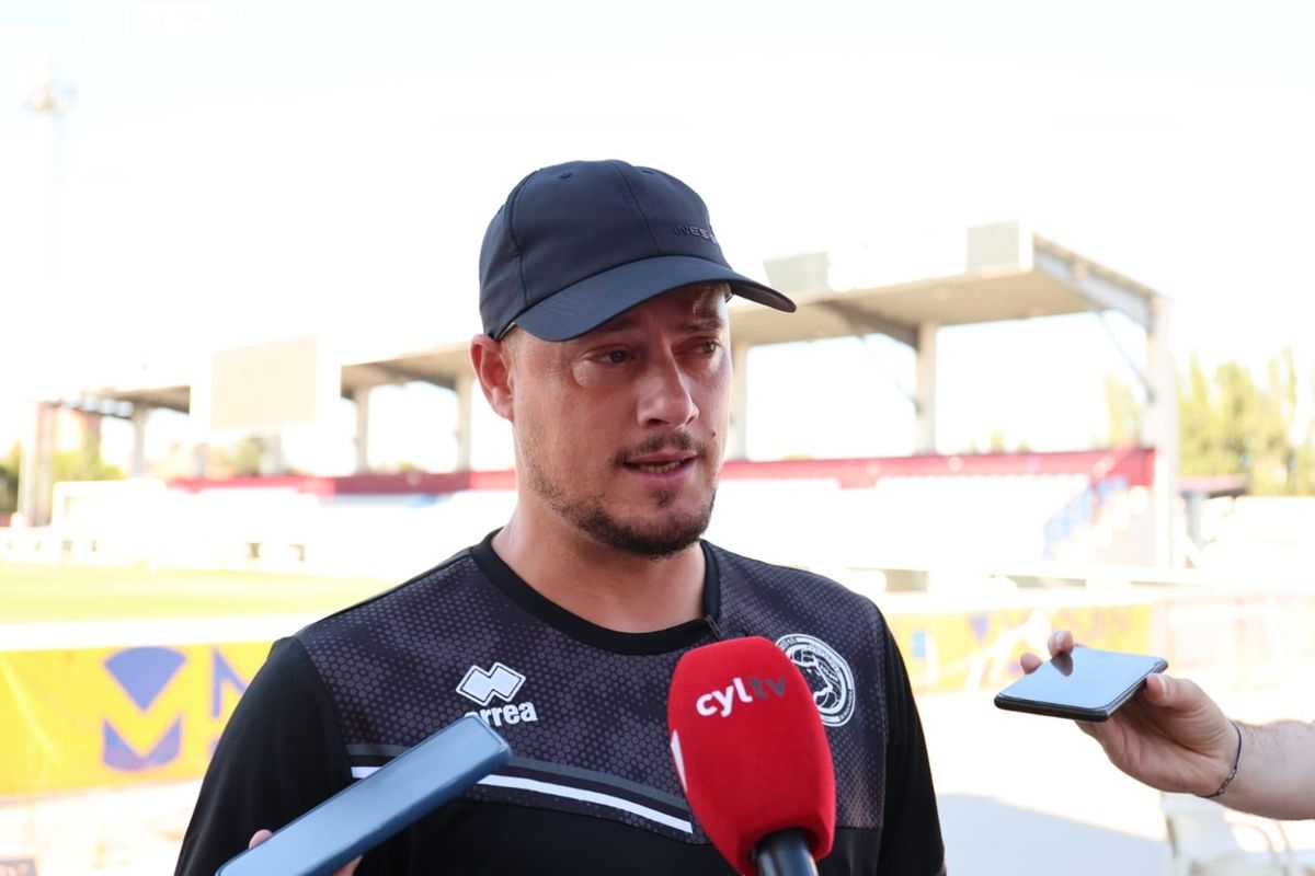 Oriol Riera inicia la pretemporada de Unionistas: paciencia y defensa