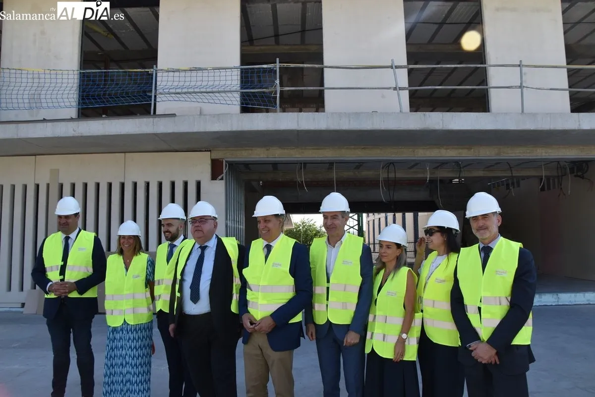 Visita del consejero de Sanidad, Alejandro Vázquez, a las obras del Centro de Salud de Prosperidad. Foto de Miguel A. González