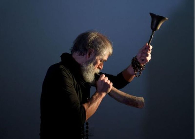 El concierto ‘Neønymus, Viaje a lo remoto’ de Silberius De Ura inaugura el verano cultural de Monleras