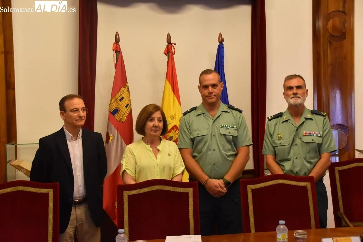Presentación en la Subdelegación del Gobierno de la operación salida de Tráfico. Foto de Miguel A. González