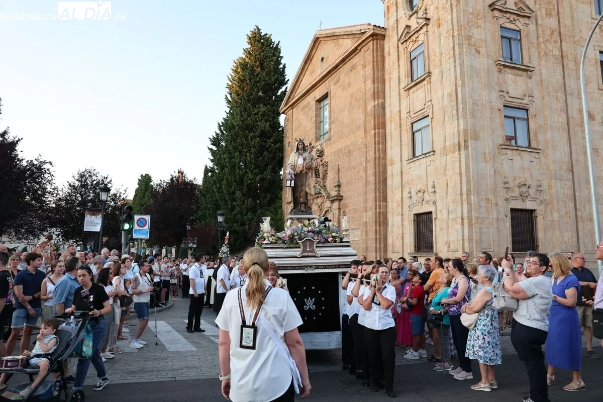 Procesión de la Virgen del Carmen de Abajo en Salamanca. Foto: David Sañudo