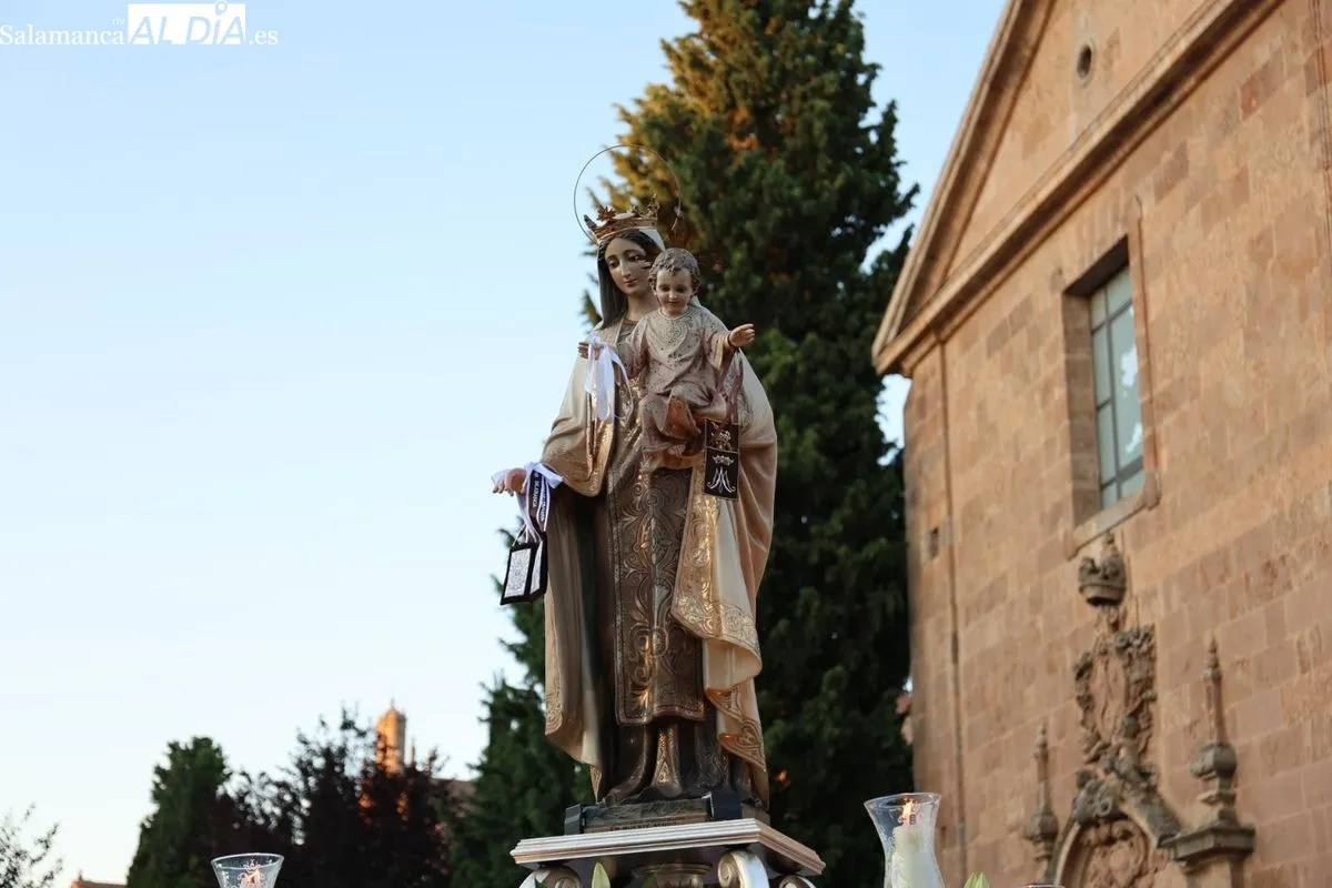 Procesión de la Virgen del Carmen de Abajo en Salamanca. Foto: David Sañudo