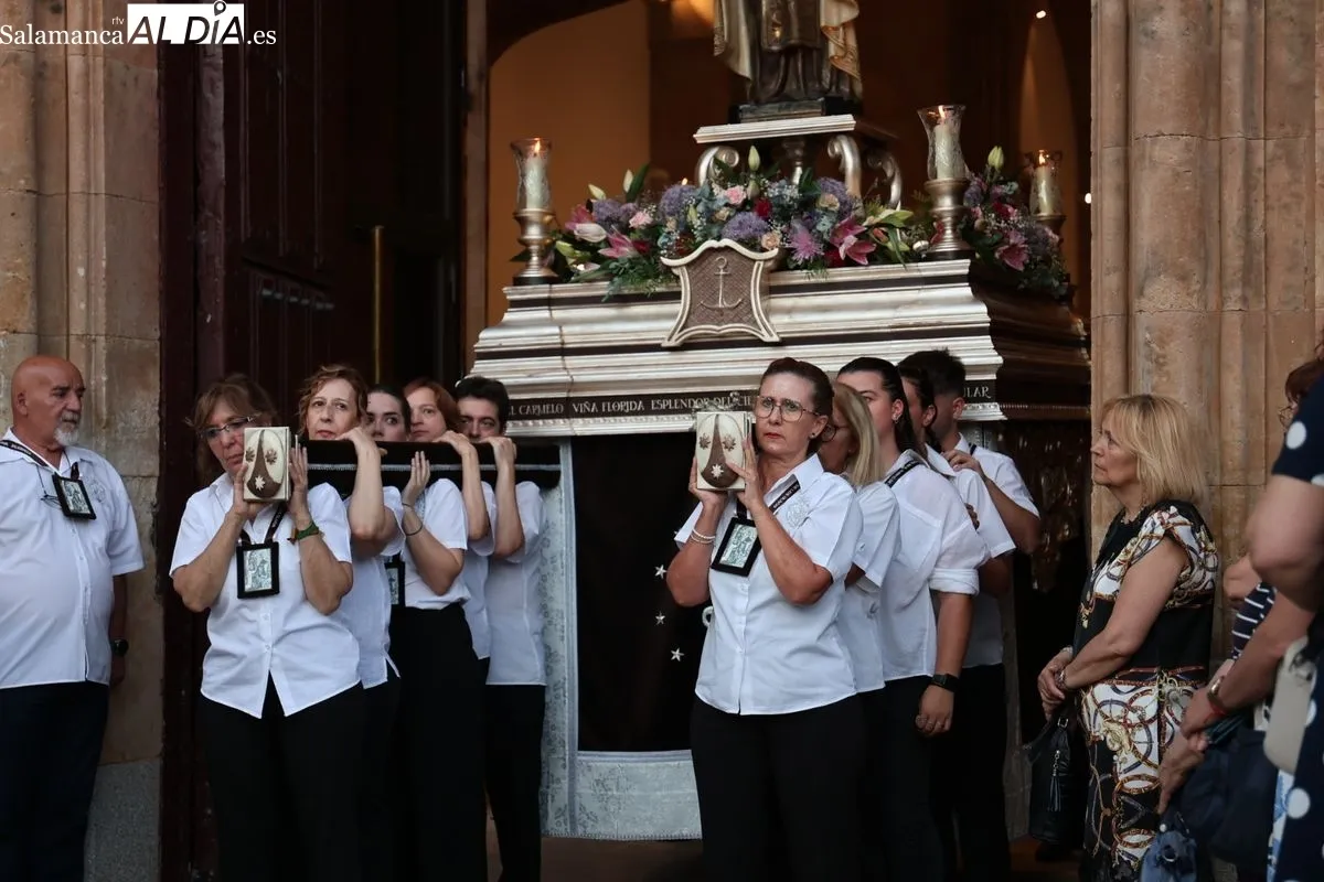 Procesión de la Virgen del Carmen de Abajo en Salamanca. Foto: David Sañudo