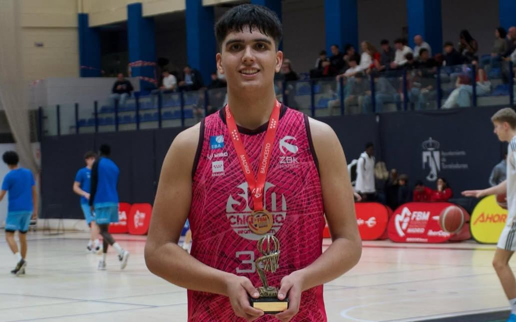 Avenida Xoborg cierra plantilla con el joven Choithramani