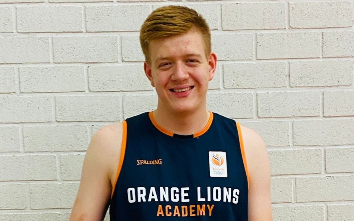 Avenida Xoborg ficha a Ryan Peters para la Tercera FEB