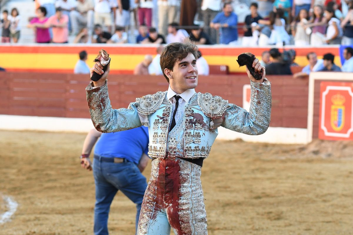 Salvador Herrero triunfa en Roa de Duero